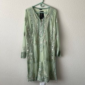 Sapphire Pakistan 2 Piece Outfit